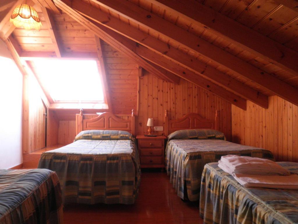 Hostal Casa de Aldea La Ablanera Onís Habitación foto